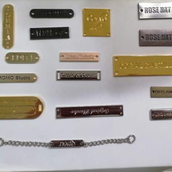 custom metal bag tags in uae